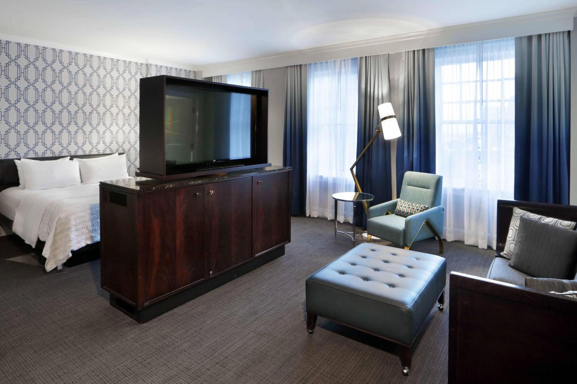 Отель Le Meridien Dallas, The Stoneleigh Экстерьер фото